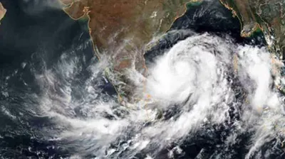 ભારતમાં તબાહી મચાવવા આવી રહ્યું છે વાવાઝોડું    24 કલાકમાં દરિયા કિનારે ત્રાટકશે  જાણો કયા કયા રાજ્યમાં ભારે વરસાદની આગાહી